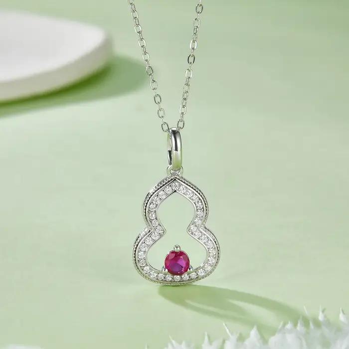 Collier pendentif en rubis et émeraude cultivés en argent sterling pour femmes romantiques occasions spéciales