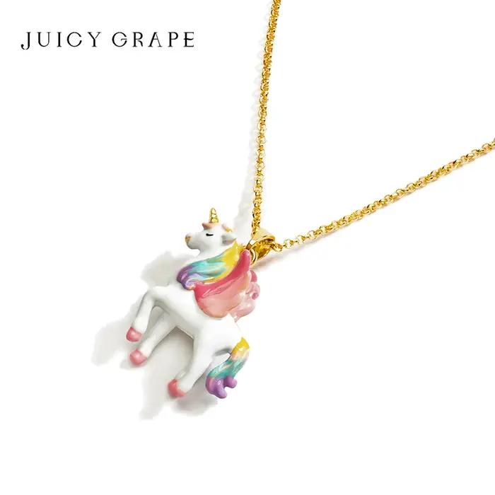 Collier pendentif licorne tendance 2026 JUICY GRAPE pour femmes