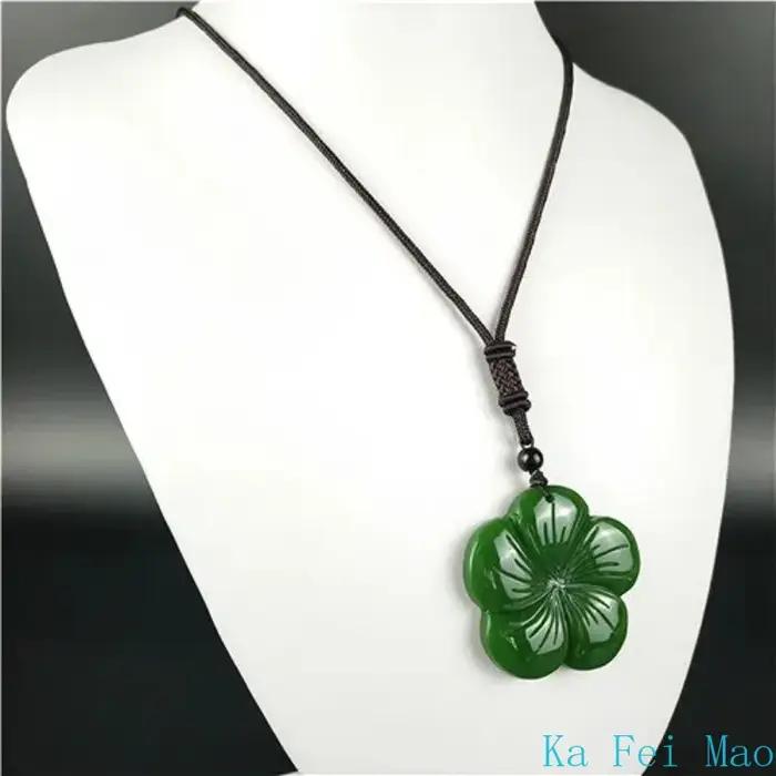 Collier pendentif trèfle en Jade chinois vert naturel