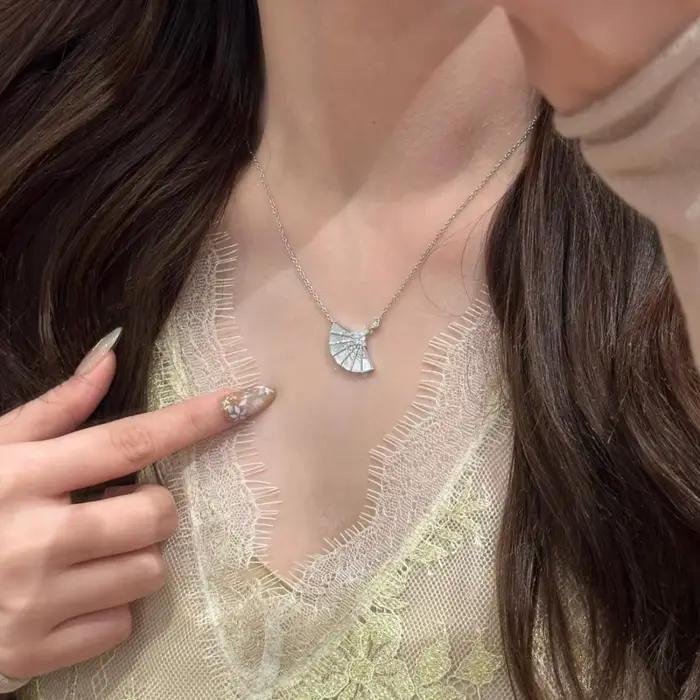 Collier élégant en argent 925 blanc Fritillaria