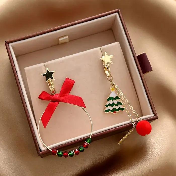 Boucles d'oreilles de noël asymétriques pour femmes
