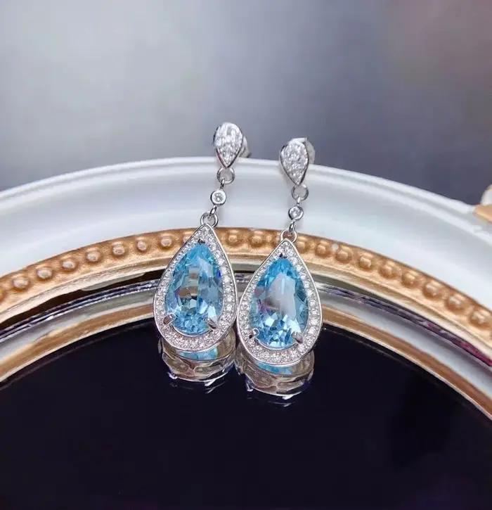 Boucles d'oreilles créoles en topaze naturelle bleue pour femme, bijoux bohèmes élégants pour occasions spéciales et cadeaux de fête