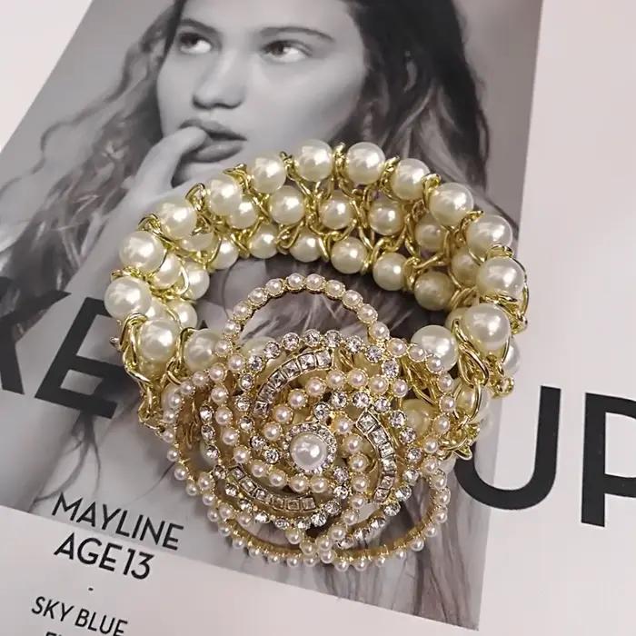 Bracelet de luxe en perles de cristal élastiques faites à la main