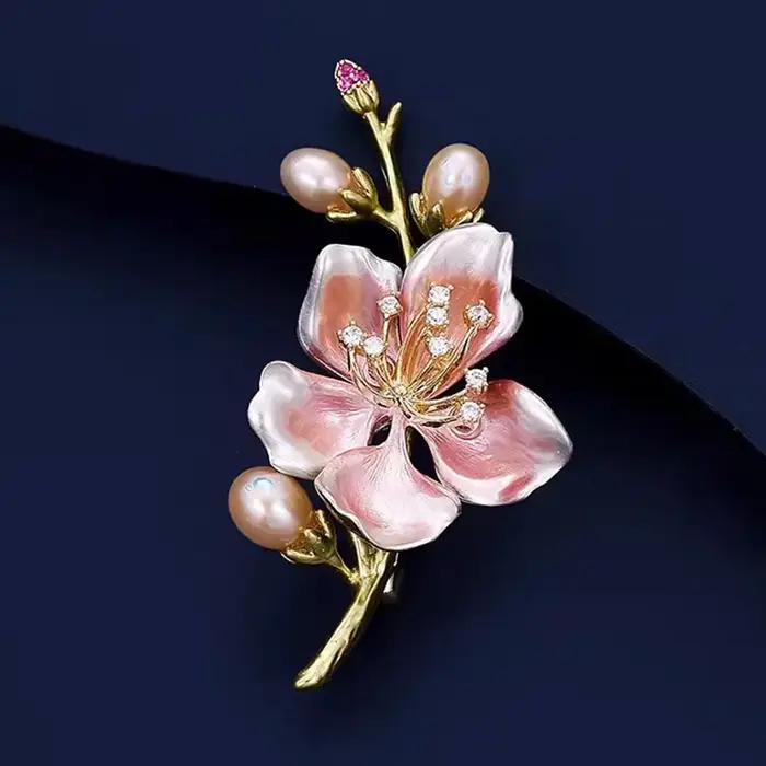 Broche en émail fleur de pêcher imitation perles strass design luxueux et élégant pour femmes occasions spéciales et vie quotidienne