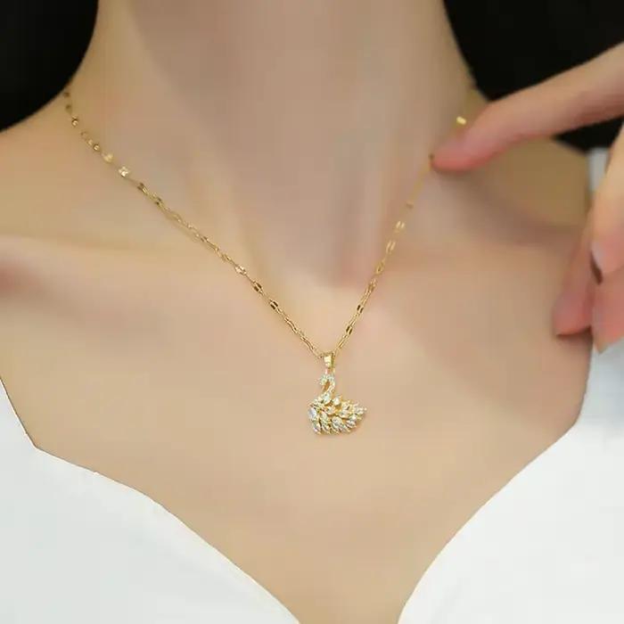 Collier avec pendentif cygne rose en cristal pour femmes, exquis, de luxe, couleur or, en acier inoxydable, bijoux coréens, Colorfast, nouvelle collection