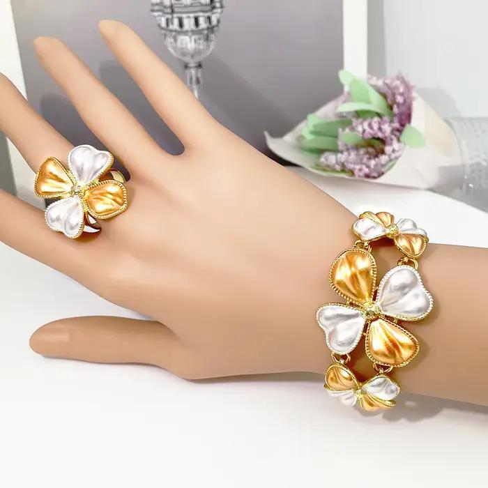 Ensemble de bijoux élégants pour femmes en or 18 carats style italien pour occasions spéciales collier boucles d oreilles bague bracelet