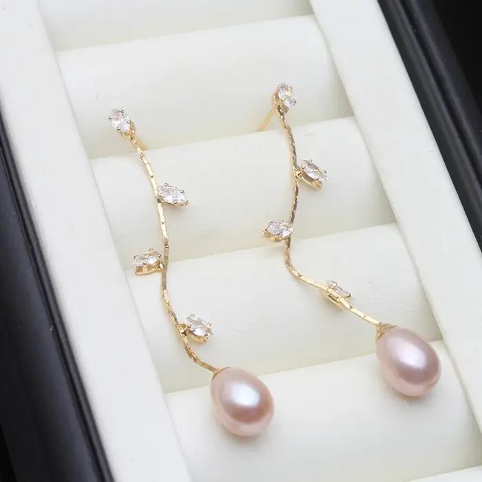 Boucles d'oreilles en perles d'eau douce cultivées plaquées or pour femmes, style classique, idéal pour les occasions spéciales, anniversaire, fête, blanc, rose, violet, gris, noir