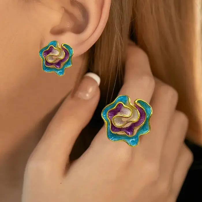 Ensemble de bijoux vintage en émail avec boucles d'oreilles et bague à motif floral