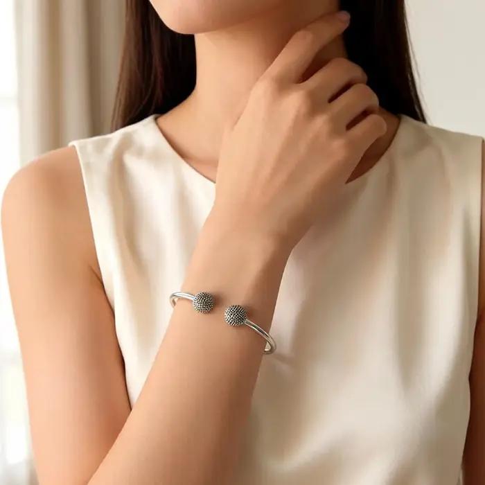 Bracelet Bracelet Kathmandu Style européen mode Karma Glam cadeau pour les femmes tout nouveau bijoux en argent Sterling 925
