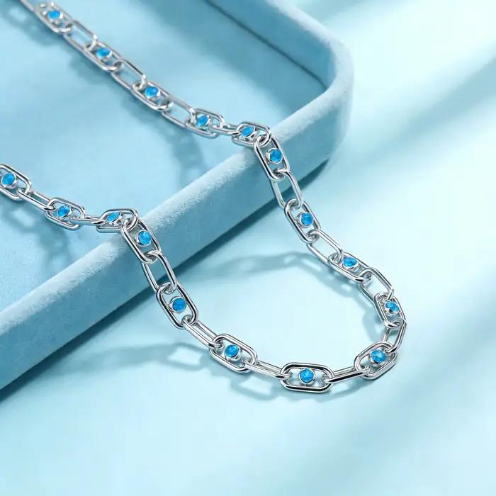 Collier en opale éblouissante