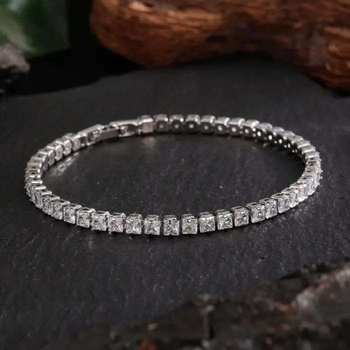 Bracelet de Tennis Carré en Argent pour Femme Bijoux Cubiques Classiques Occasions Spéciales Voyage Soirées Élégants Présents de Mariage