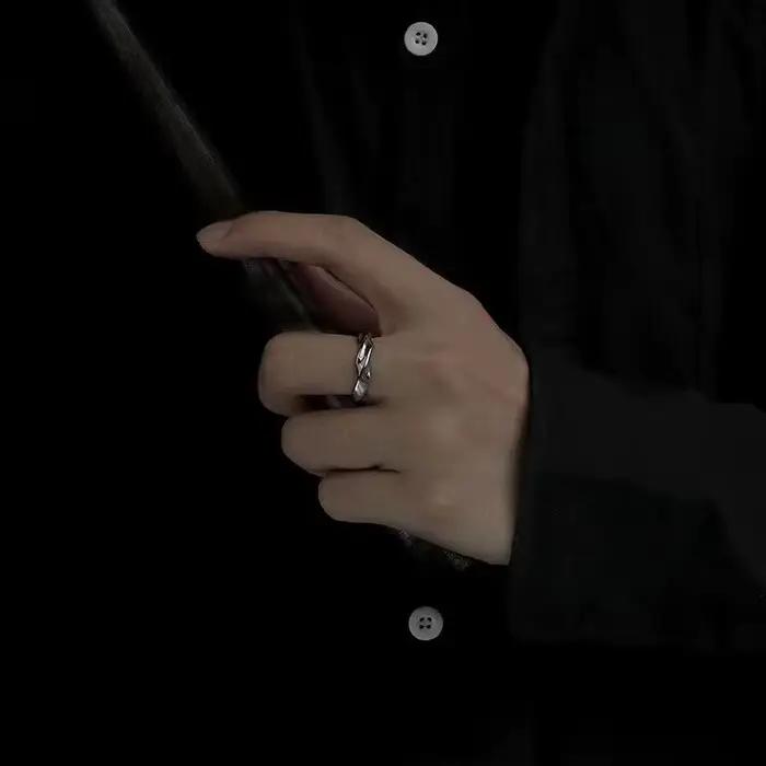 Mobius – bague ondulée en alliage de couleur argent, anneau ouvert pour femmes et hommes, bijoux rétro simples, accessoires tendance
