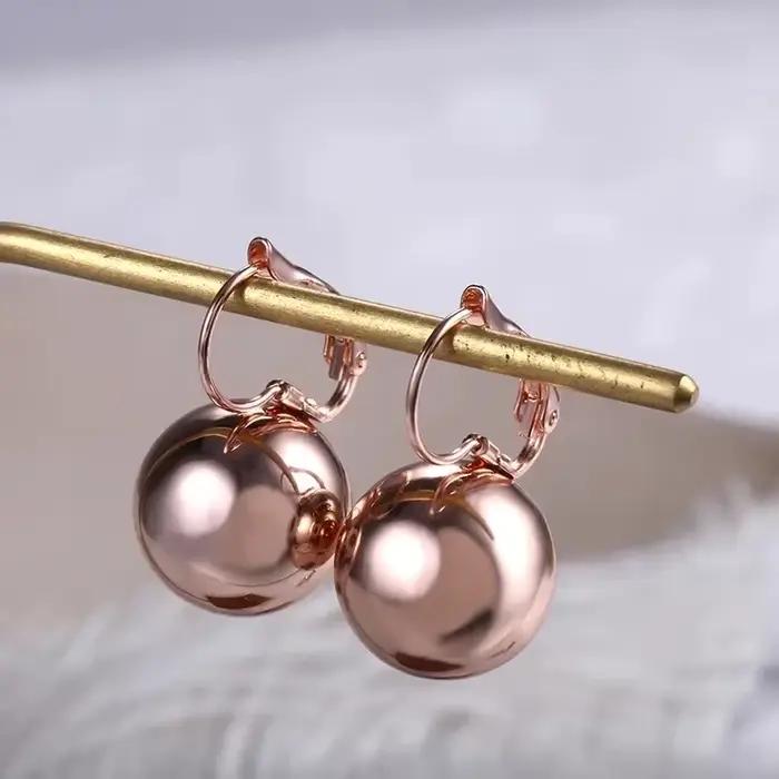Boucles d'oreilles Vintage à grande boule ronde pour femmes, concises, quotidiennes, bijoux à la mod