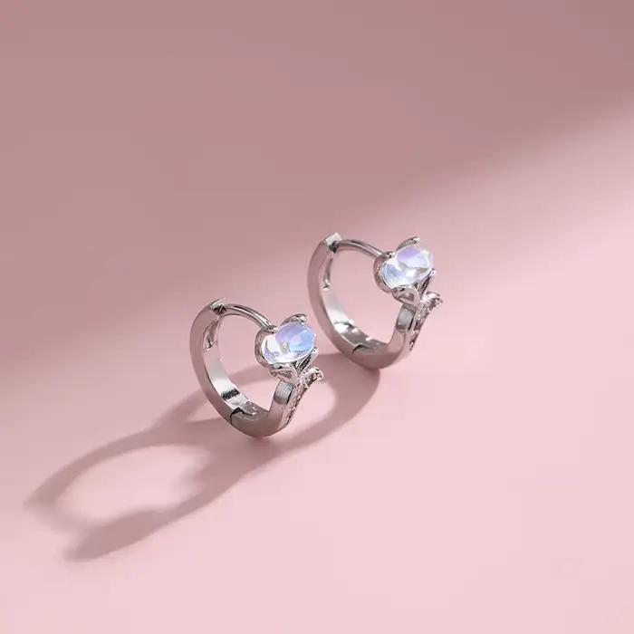 Boucle d'oreille en argent sterling 925, motif renard, petite taille, tendance, nouveau style 2026, élégante, raffinée, sophistiquée, accessoire d'oreille pour femmes