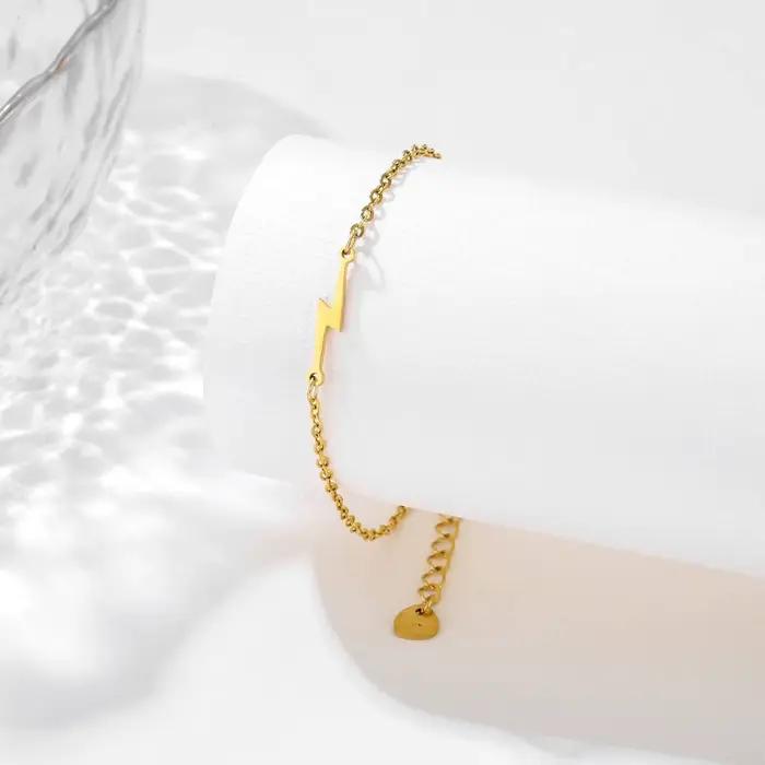 Bracelet Porte-Bonheur Éclair Acier Inoxydable Bracelet à Breloques Pour Hommes Femmes Occasions Spéciales Cadeau Tendance
