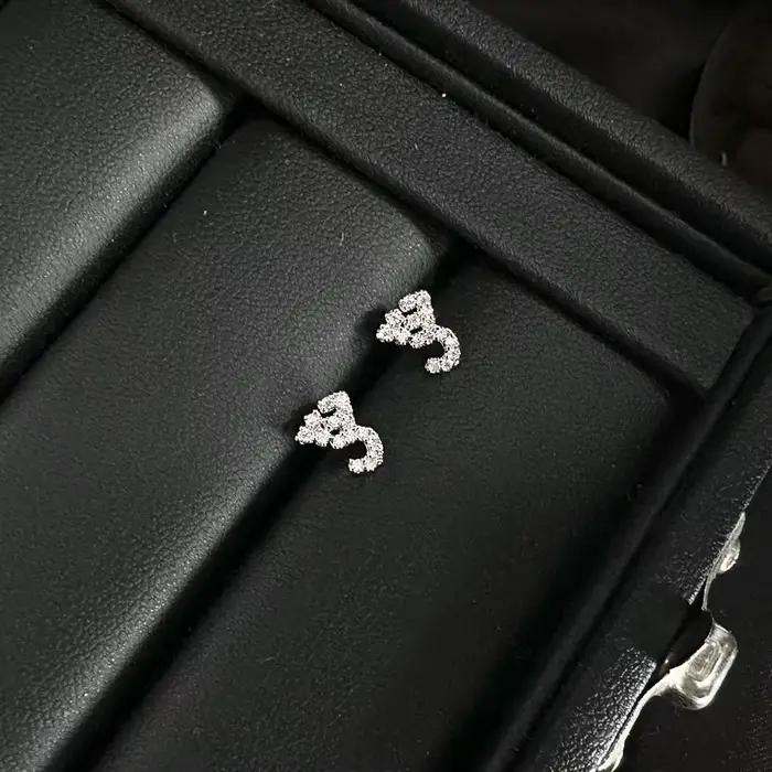 Boucles d'oreilles en plaqué argent avec lettres d'amour arabes zircon AAA pour femmes occasions spéciales mariage anniversaire cadeau romantique