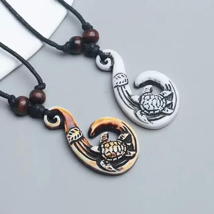 Collier pendentif tortue marine style hawaïen bijou unisexe résine symbole de chance et de nature pour homme et femme occassions spéciales