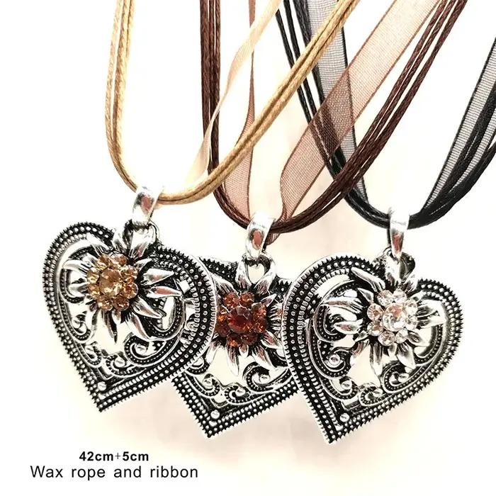 Collier pendentif gravé en forme de cœur avec tracker d'humeur et rappel de message pour femmes, bijou multicolore pour occasions spéciales et cadeaux festifs