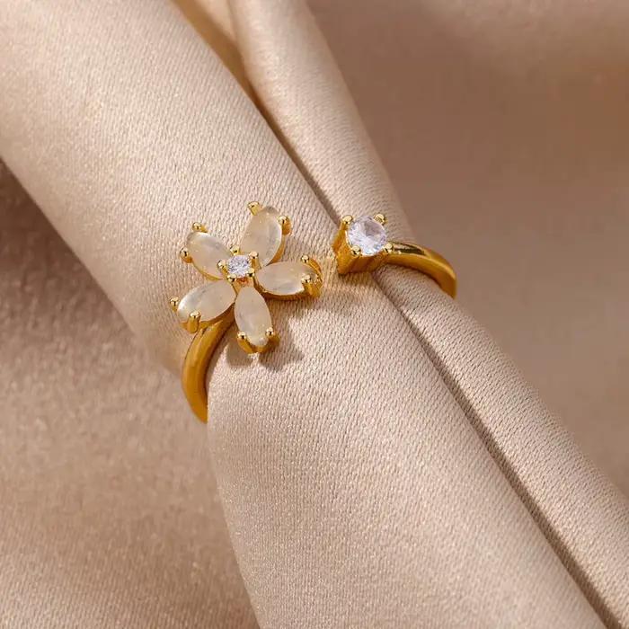Bagues à fleurs opale pour femmes