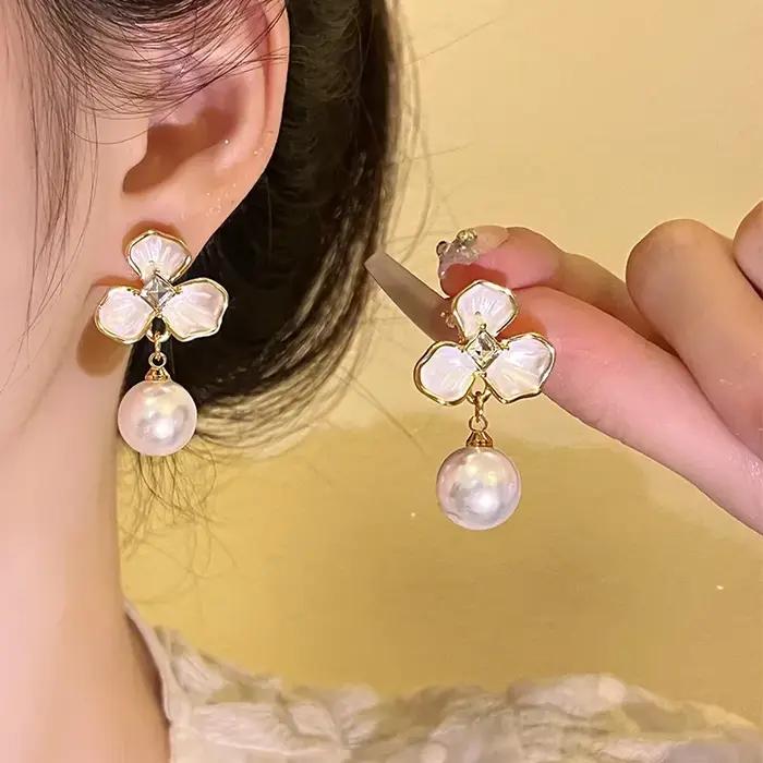 No Piercing oreille Clips femmes-Rétro français blanc pétale fleur larme perle pince sur boucles d'oreilles élégant doux quotidien fête bijoux
