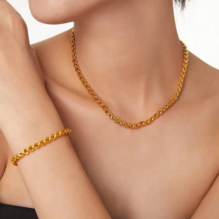 Ensemble de bijoux hip-hop pour femme collier et bracelet chaîne en cuivre plaqué or résistant à l'eau et inaltérable pour soirées et occasions spéciales