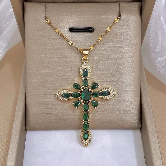 Collier croix religieux en zircon coloré plaqué or et acier inoxydable pour femmes mode chic vintage et classique