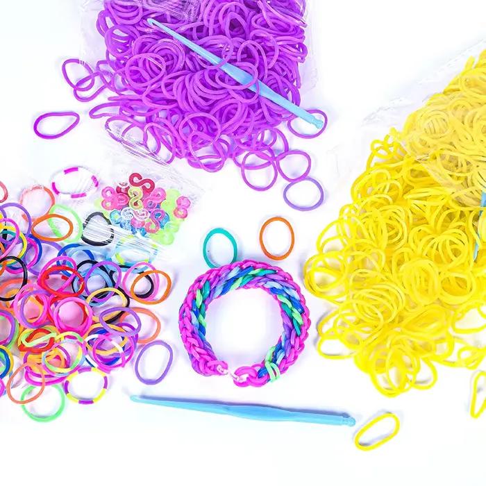 Kits de fabrication de bracelets en élastiques colorés, environ 600 pièces/lot, pour la création de bijoux, la fabrication de bracelets pour enfants, le tissage de bracelets, outils faits main DIY