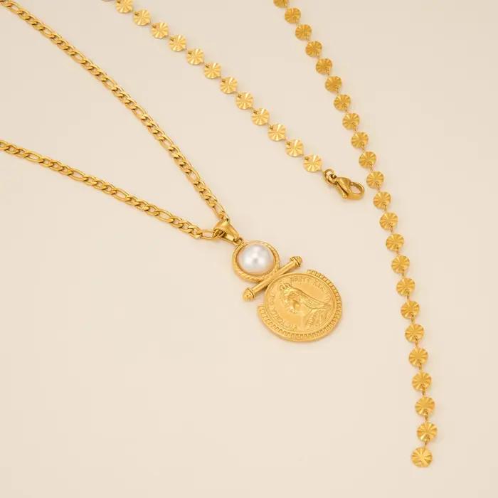 Collier pendentif pièce de monnaie reine perle pour femmes