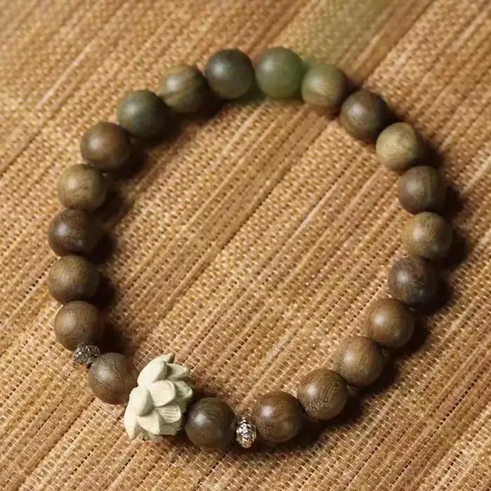 Bracelet Mala de prière en bois de santal avec perles de bois de pêche et de lotus pour homme et femme occasions spirituelles et quotidiennes