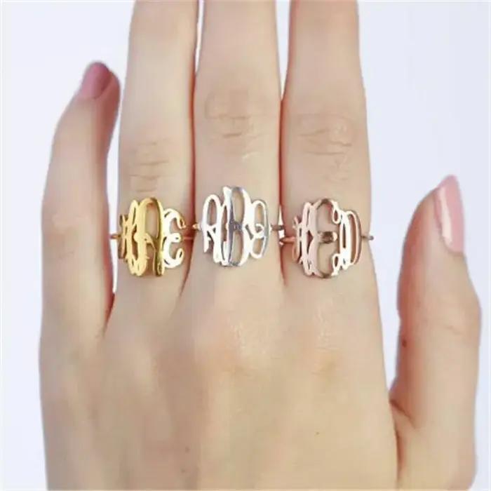 Personnalisation personnalisée avec bague cadeau de bijoux initiales pour femmes