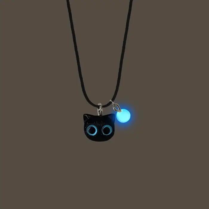 Bracelet pendentif Fluorwisdom Cartoon Big Eye Cat Shoous pour femme, brille dans le noir, bijoux mi