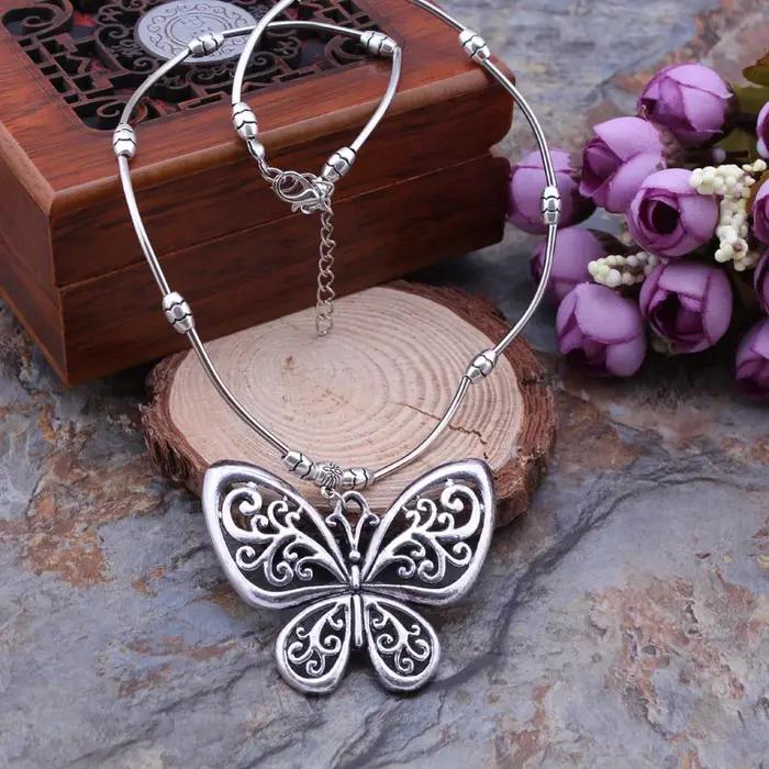 Aihua bohème ethnique déclaration papillon colliers pour femmes tibétain argent métal pendentifs