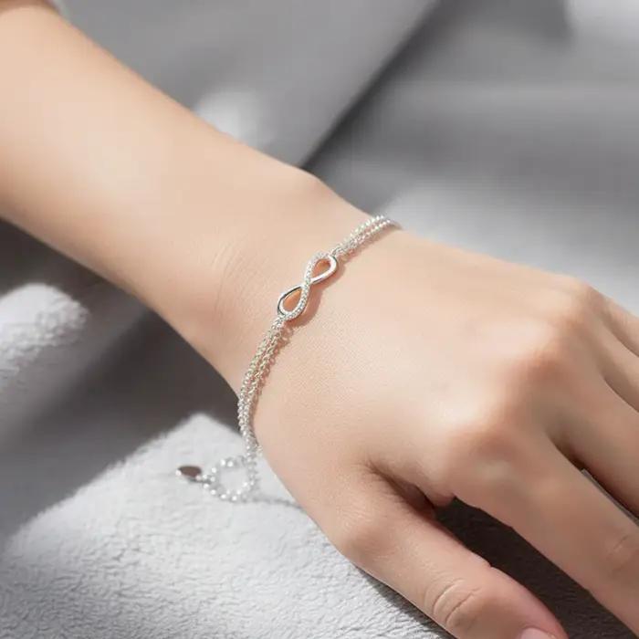 Bracelet en argent sterling 925 design minimaliste huit infini avec zircon incrusté pour femmes occasions spéciales