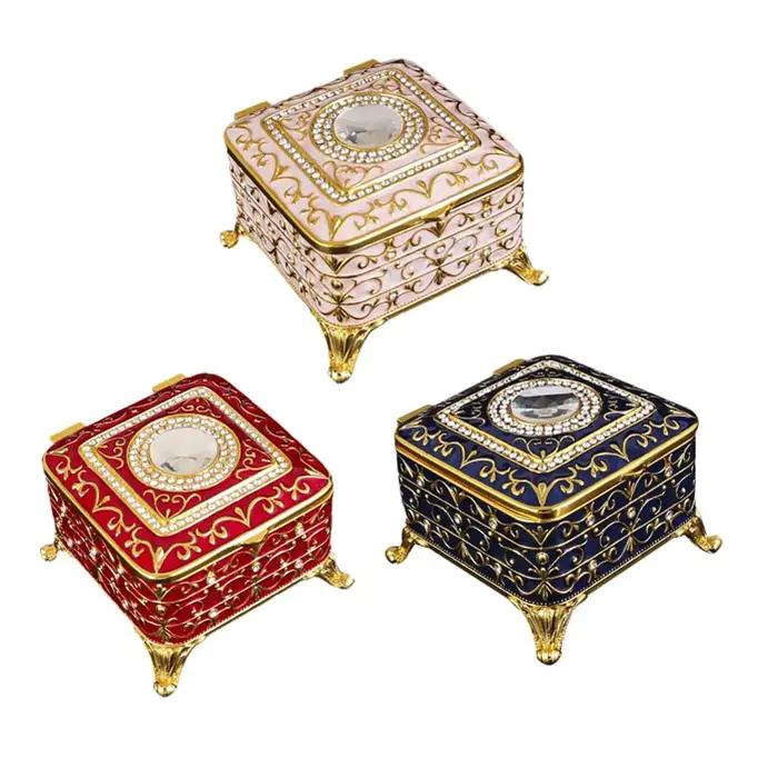 Boîte à bijoux vintage