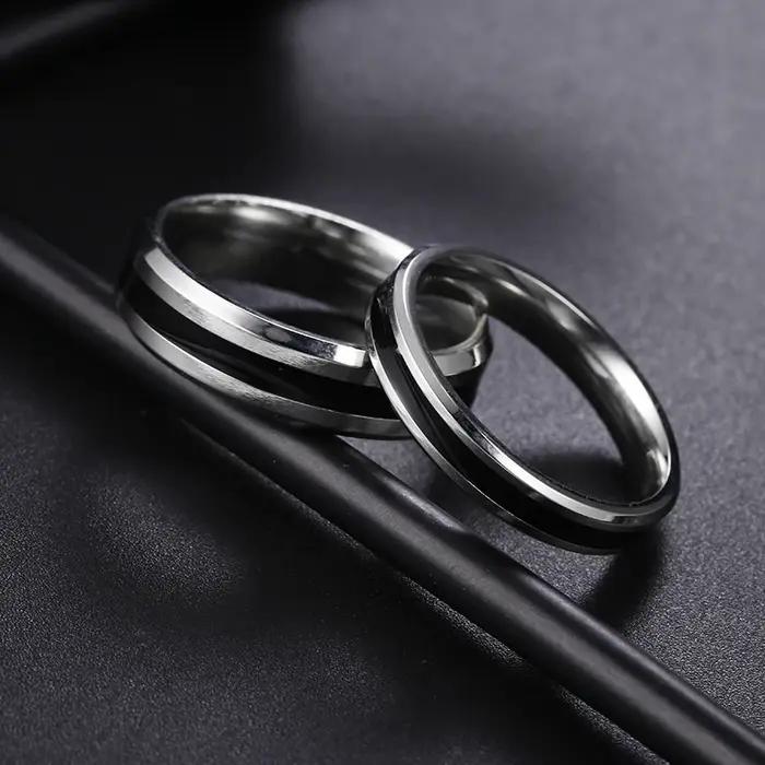 Bagues de mariage classiques simples en acier inoxydable pour couple