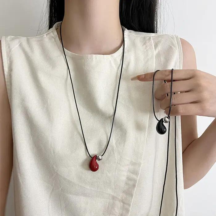 Collier pendentif goutte rouge simple coréen pour femme