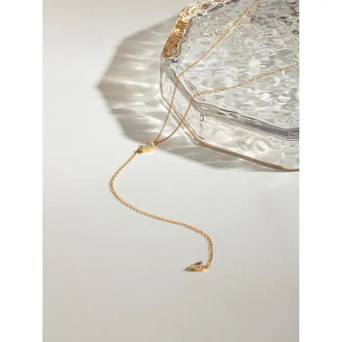 Zora – pendentif minimaliste en strass blancs pour femmes