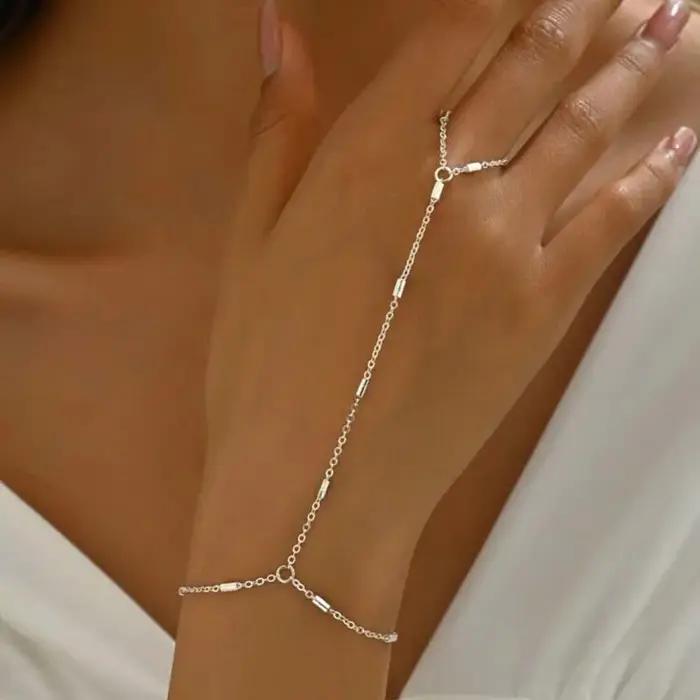 Bracelet à anneau carré couleur or pour femmes