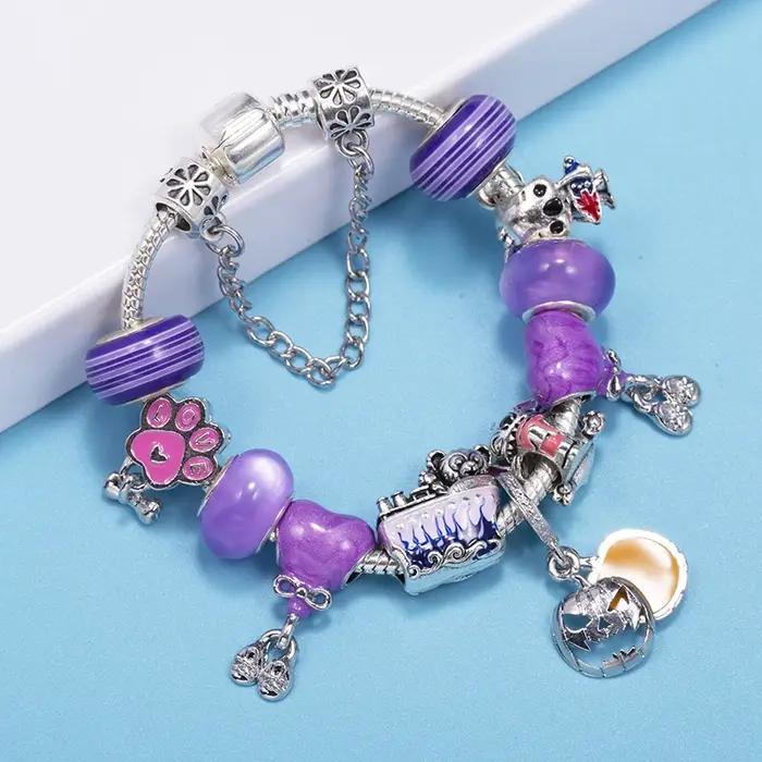 Bracelet à breloques pour femmes avec motifs plumes, bracelet mode hypoallergénique pour occasions spéciales