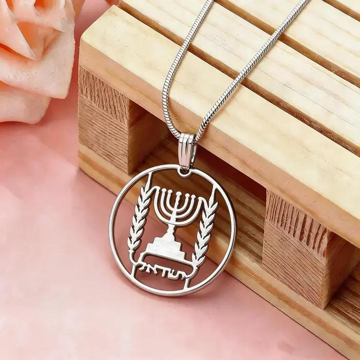 Collier Menorah Juive en acier inoxydable avec pendentif squelette pour homme et femme occasions spéciales tradition juive