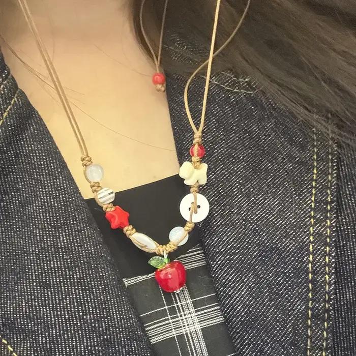 Collier pendentif pomme rouge mignon pour femme
