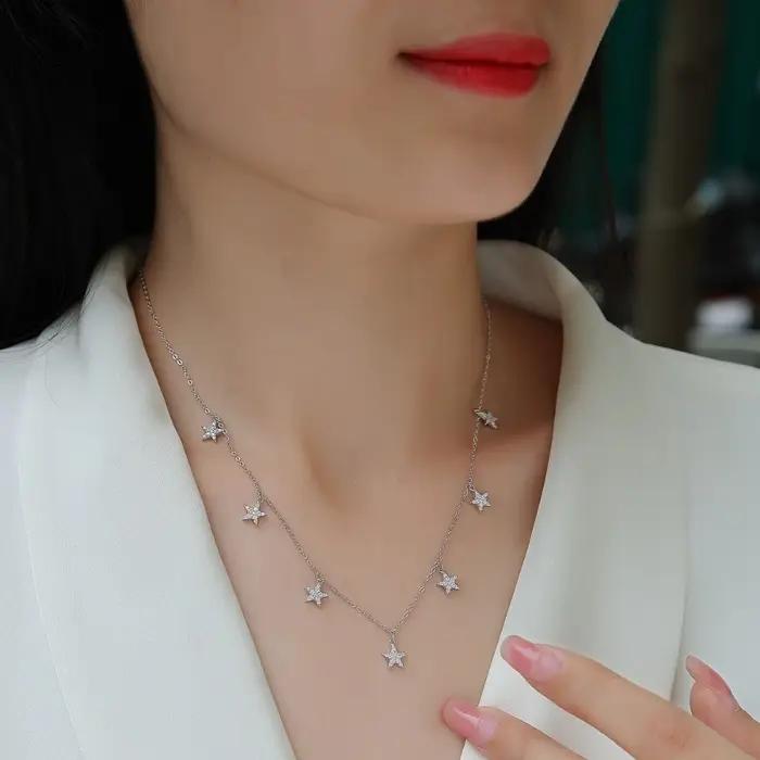 Collier Moissanite en Argent Sterling 925 avec Pendentif Étoile Plaqué Or Blanc Bijoux Fins Occasions Spéciales Femme