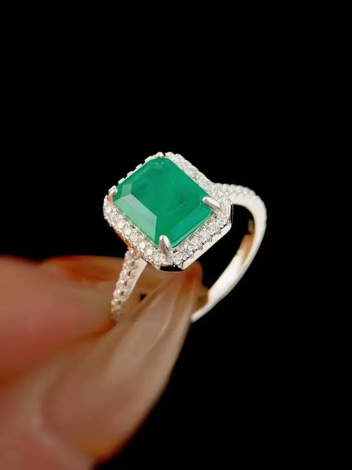 Bague carrée à quatre griffes en argent Sterling 925