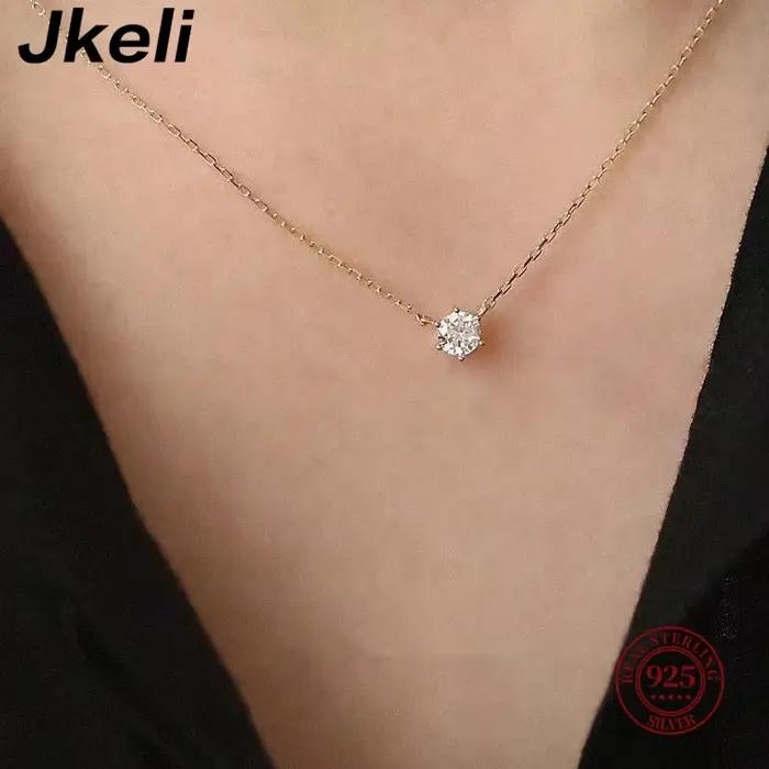 Collier en argent sterling 925 plaqué or 18 carats avec pendentif zircon scintillant pour femmes occasions spéciales et soirées chic