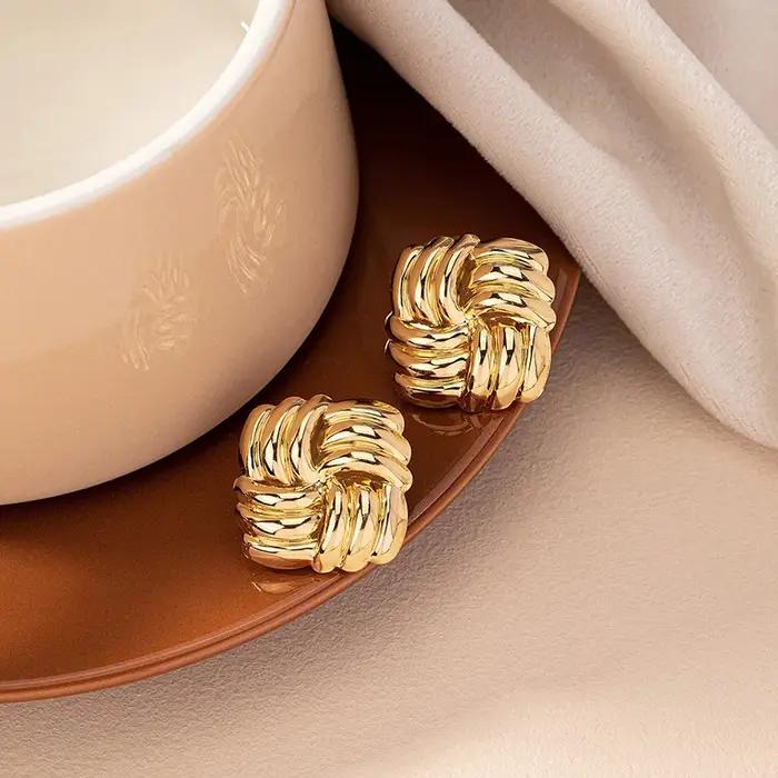 Personnalité carrée lisse tendance mode femmes boucles d'oreilles Simple couleur or cadeaux de fête bijoux accessoires exquis RG0071