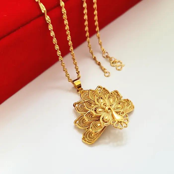 Colliers à breloques pour femmes plaqué or grand paon pendentif Collier