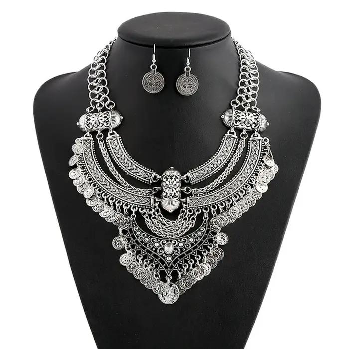 Ensemble de bijoux bohèmes géométriques plaqués argent collier ras du cou et boucles d'oreilles pour femmes occasions spéciales