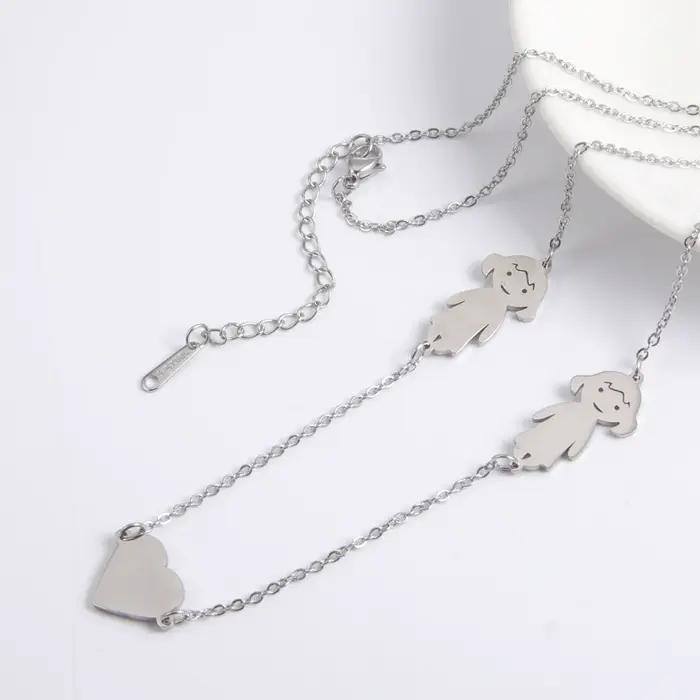 Collier Personnalisé en Acier Inoxydable avec Chaîne de Maillons et Pendentif Cœur pour Hommes Femmes Occasions Spéciales Présent Nom Gravé