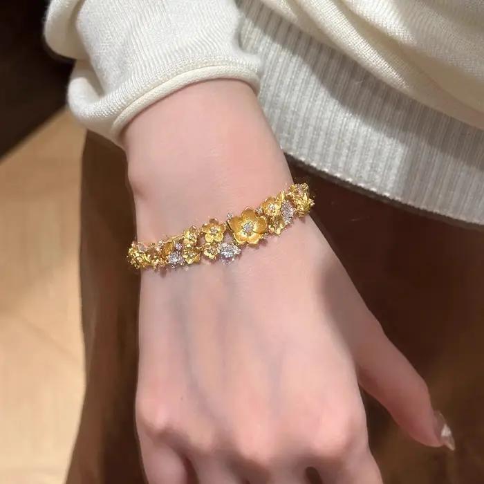 Bracelets Vintage à fleurs éblouissantes brossées pour femmes, classique, exquis, incrusté de diamants, bijoux fins pour banquet et mariage
