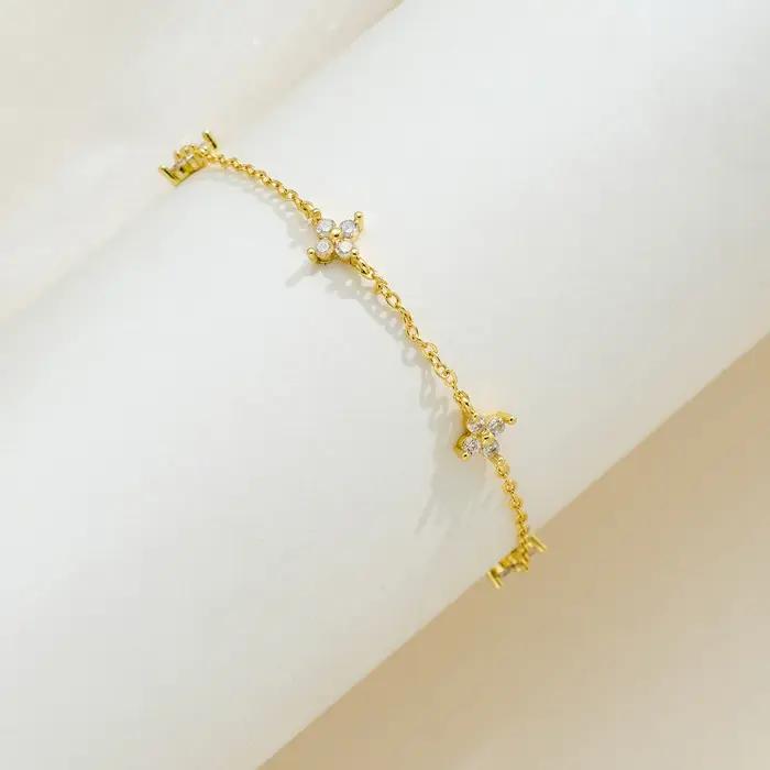 Bracelet à quatre trèfles en Zircon pour femmes